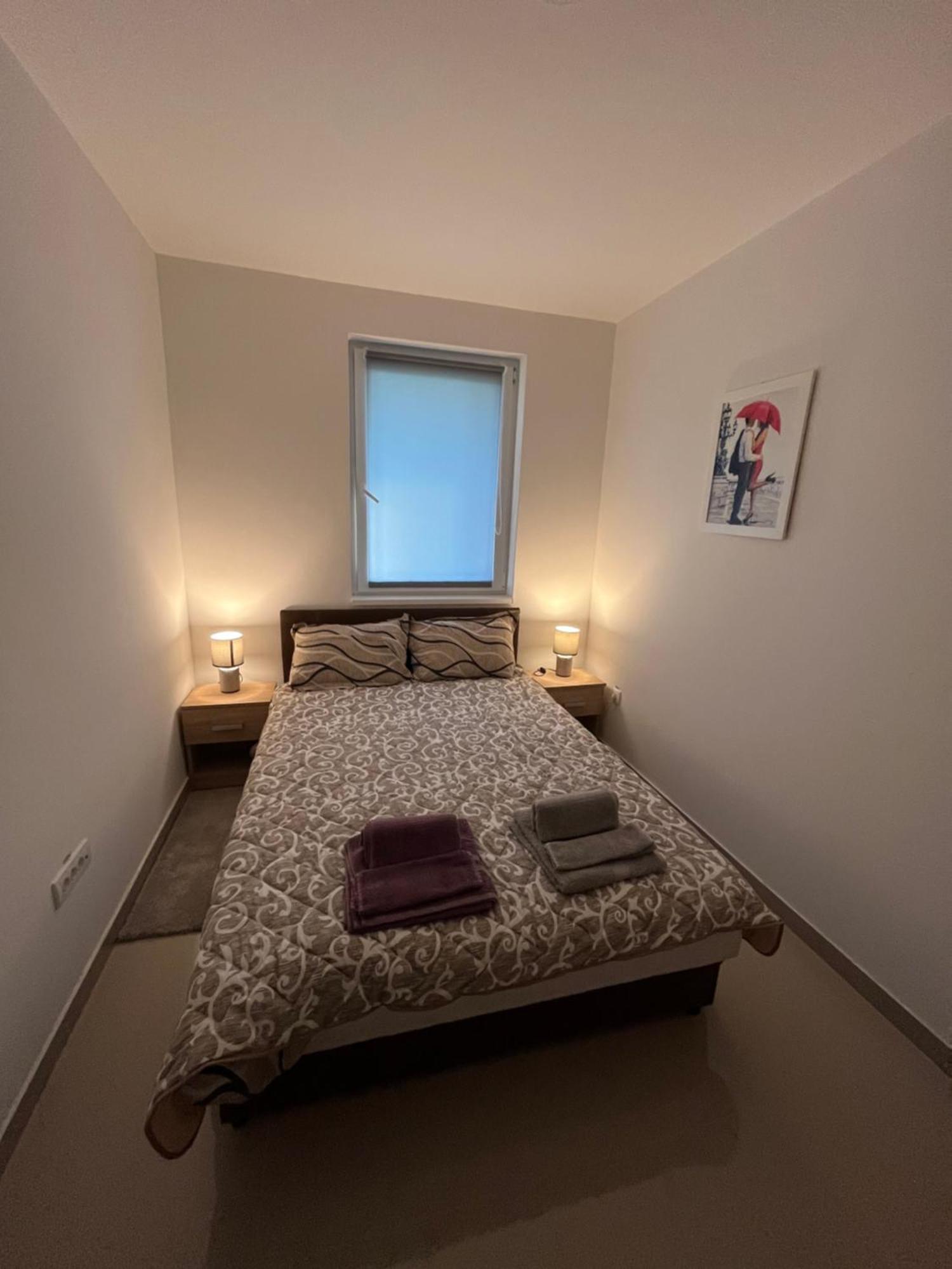 Apartman Miletic Ostrovo Luaran gambar